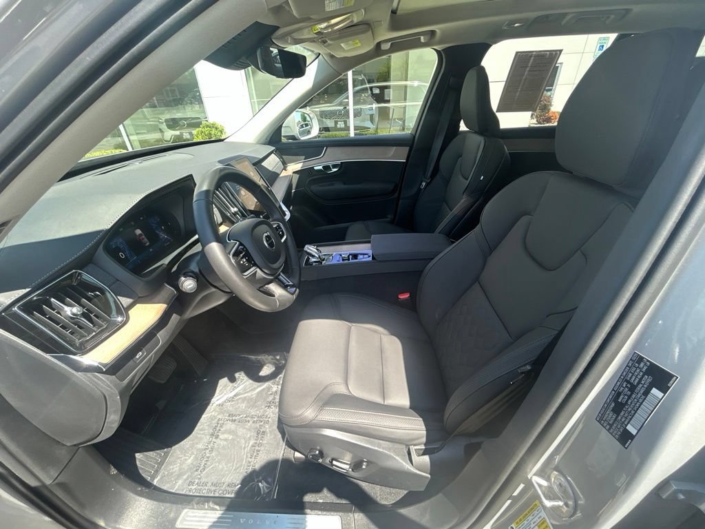 Used 2025 Volvo XC90 B6 Plus AWD/4WD image 22