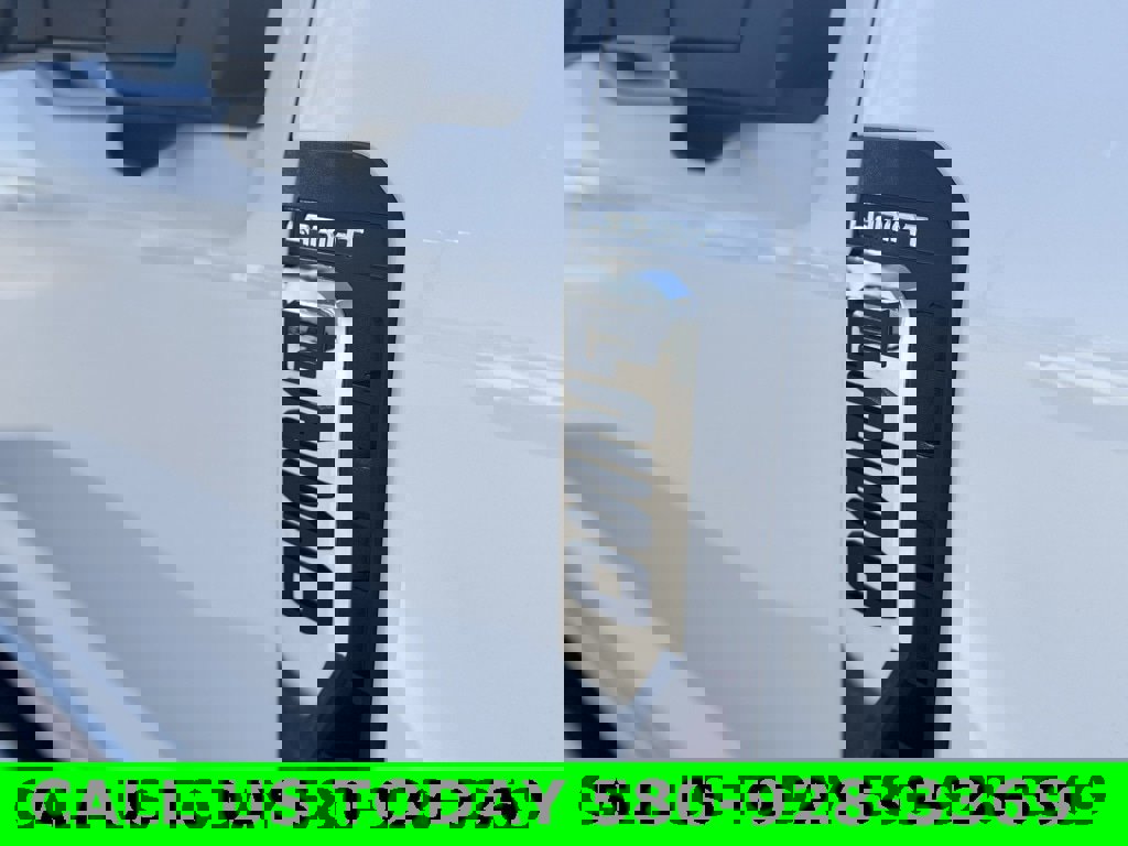 New 2025 Ford F250 Lariat w/ Chrome Package image 3