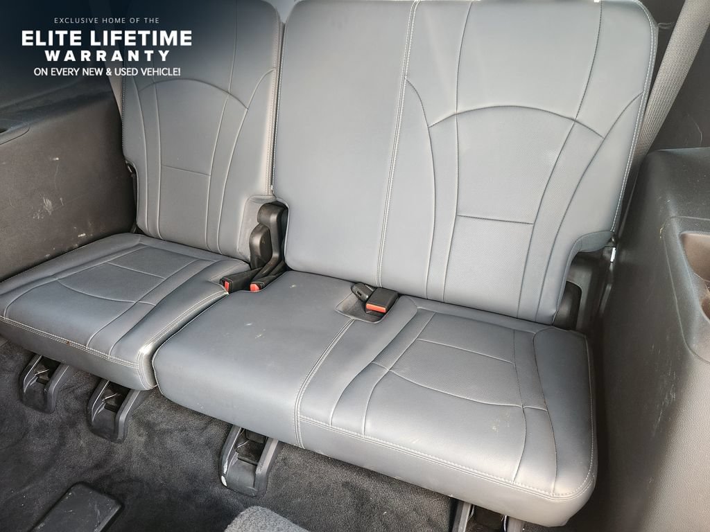 Used 2022 Buick Enclave Essence w/ Experience Buick Package FWD image 31