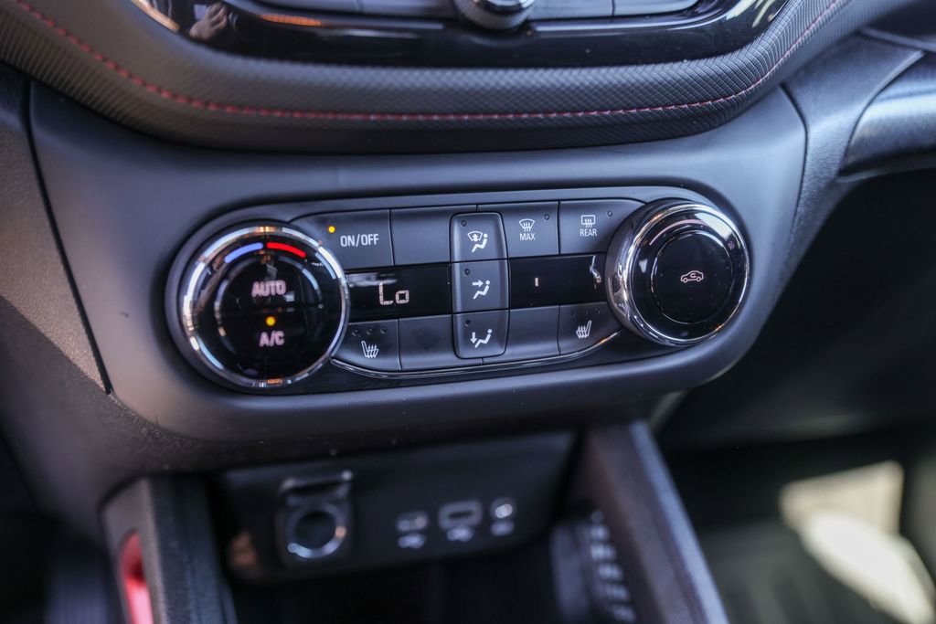 Used 2021 Chevrolet TrailBlazer RS w/ Convenience Package image 18