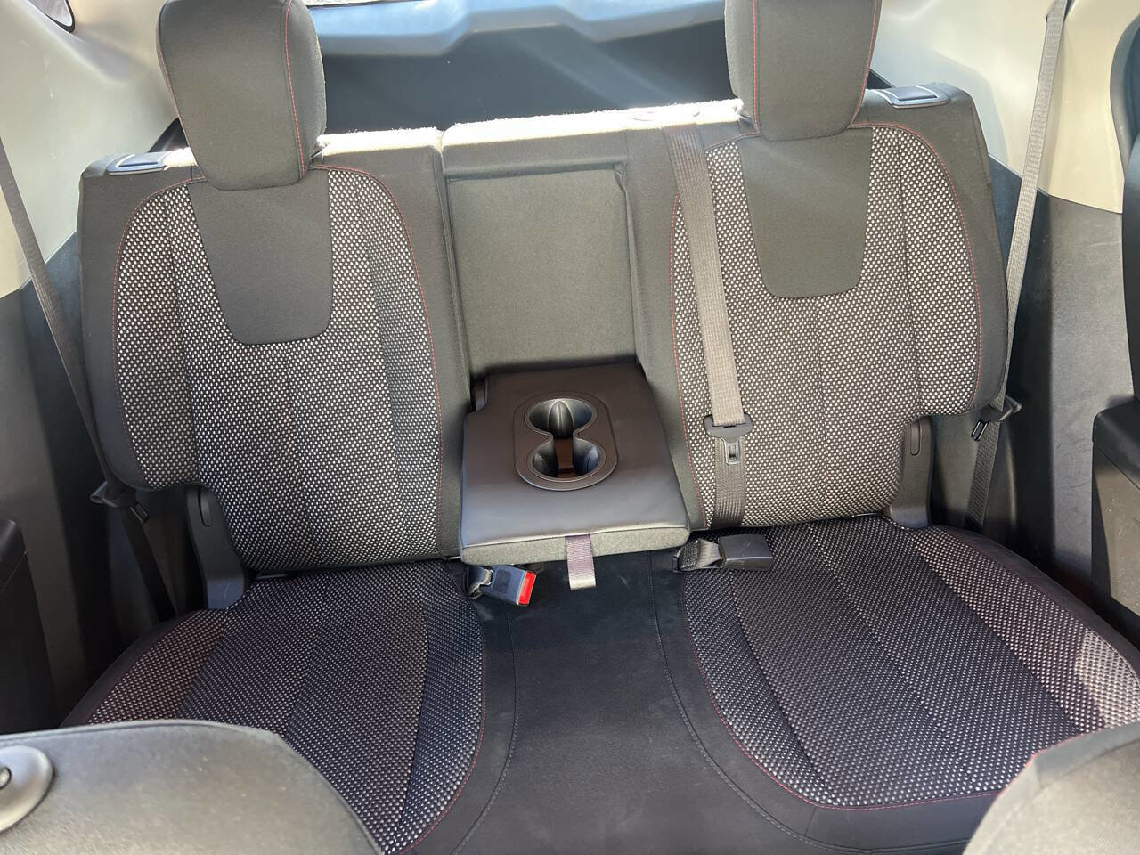 Used 2017 Chevrolet Equinox LT w/ Convenience Package image 19