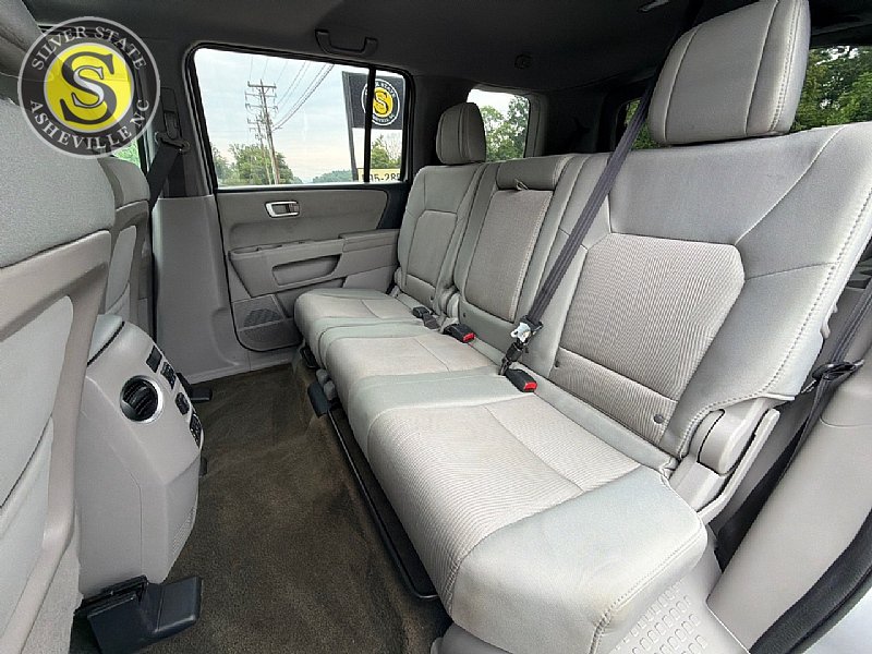 Used 2015 Honda Pilot SE image 14