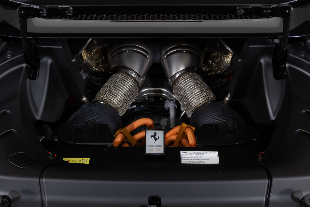 Used 2025 Ferrari 296 GTS RWD image 19
