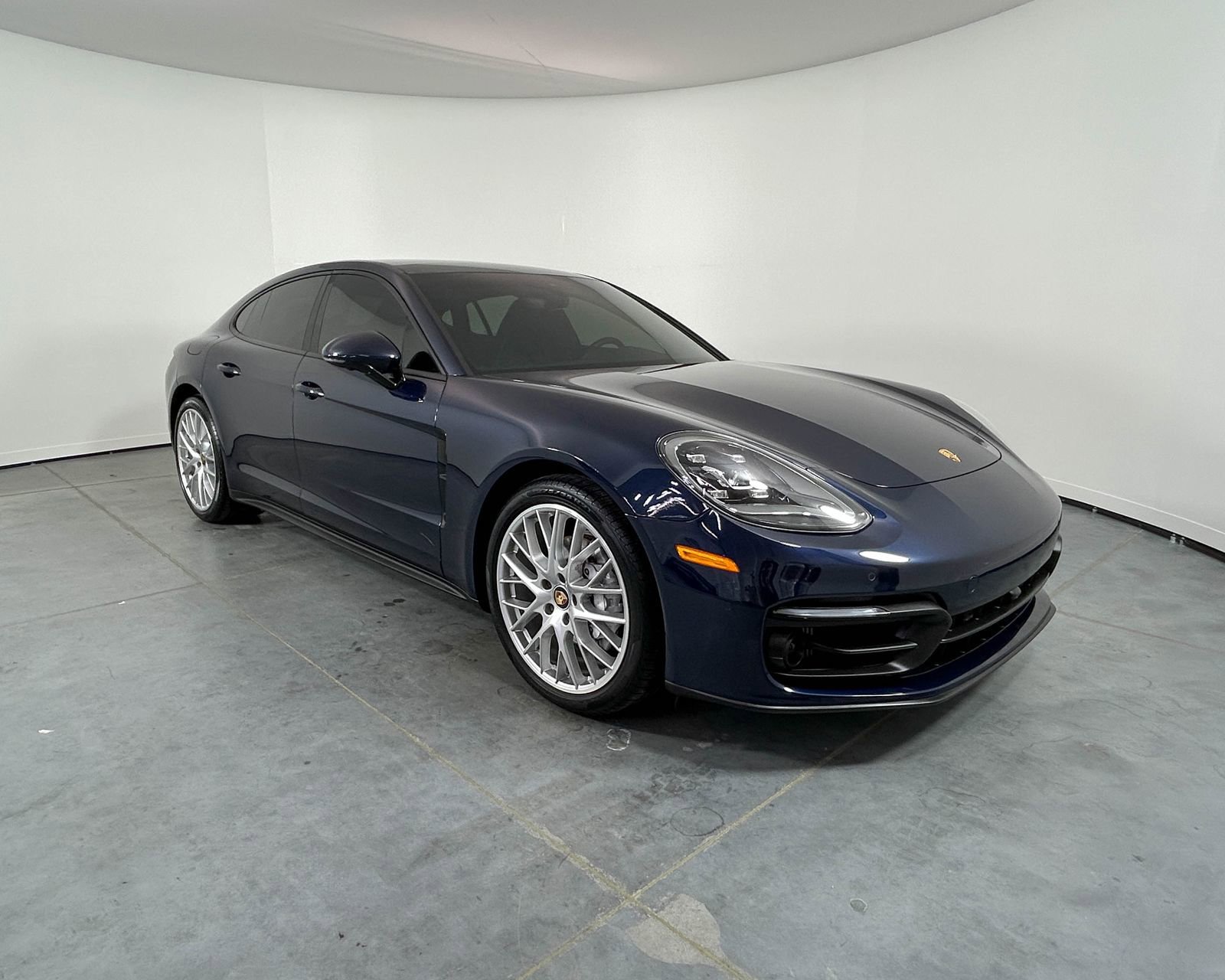 Certified 2021 Porsche Panamera 4 image 9