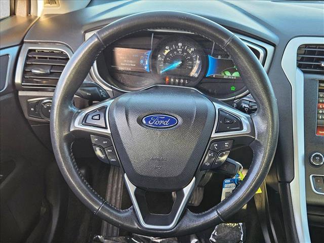 Used 2016 Ford Fusion SE FWD image 15