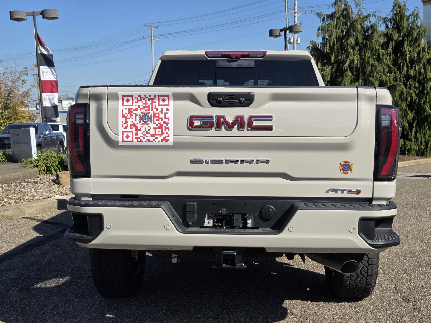 New 2026 GMC Sierra 2500 AT4 w/ AT4 Premium Plus Package AWD/4WD image 18