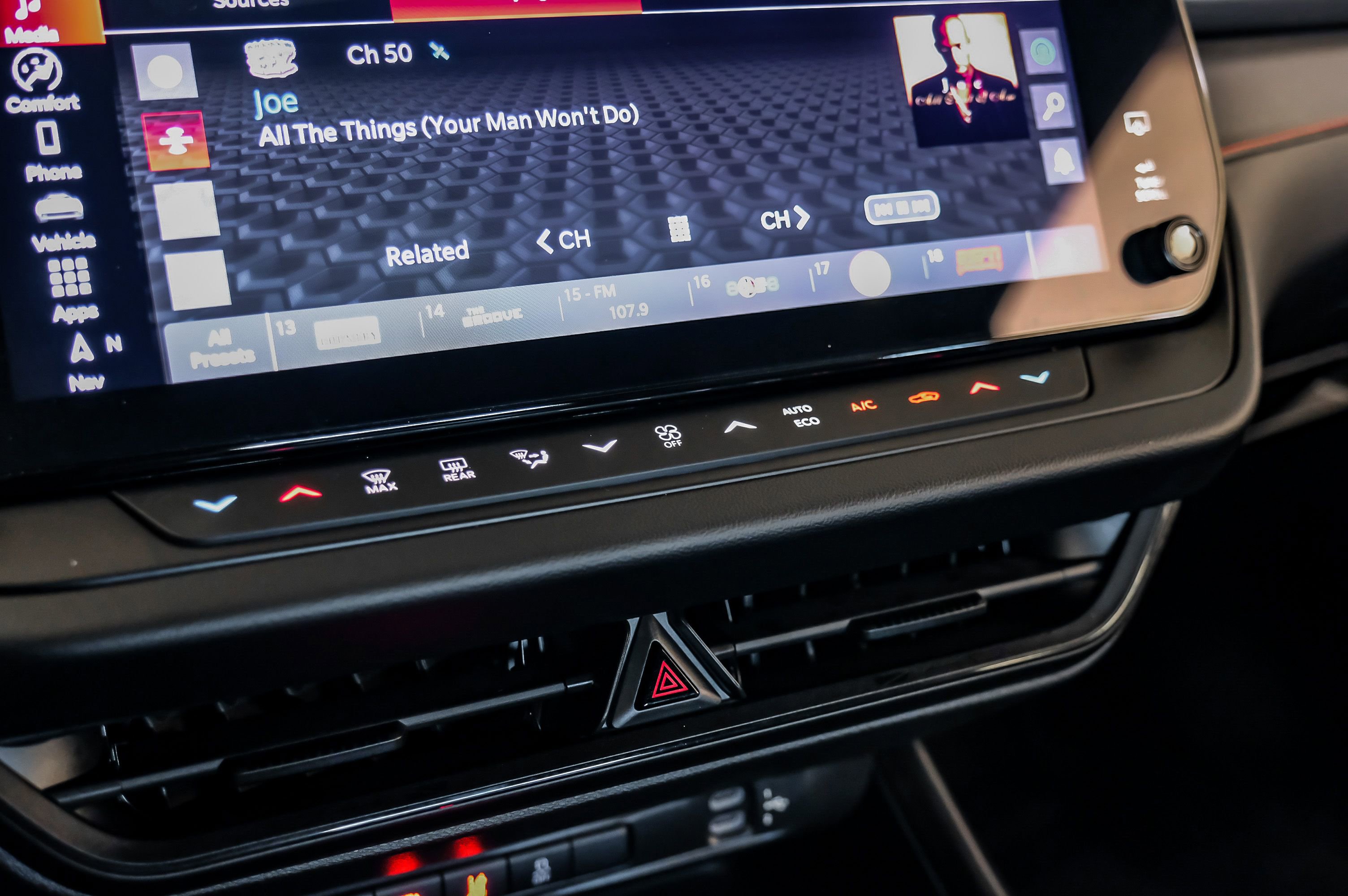 Used 2025 Dodge Charger R/T w/ Quick Order Package 25M R/T AWD/4WD image 21