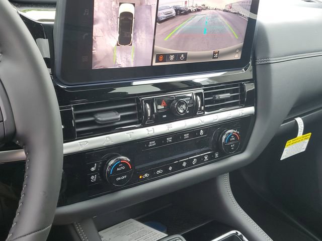 New 2026 Nissan Pathfinder Platinum AWD/4WD image 31