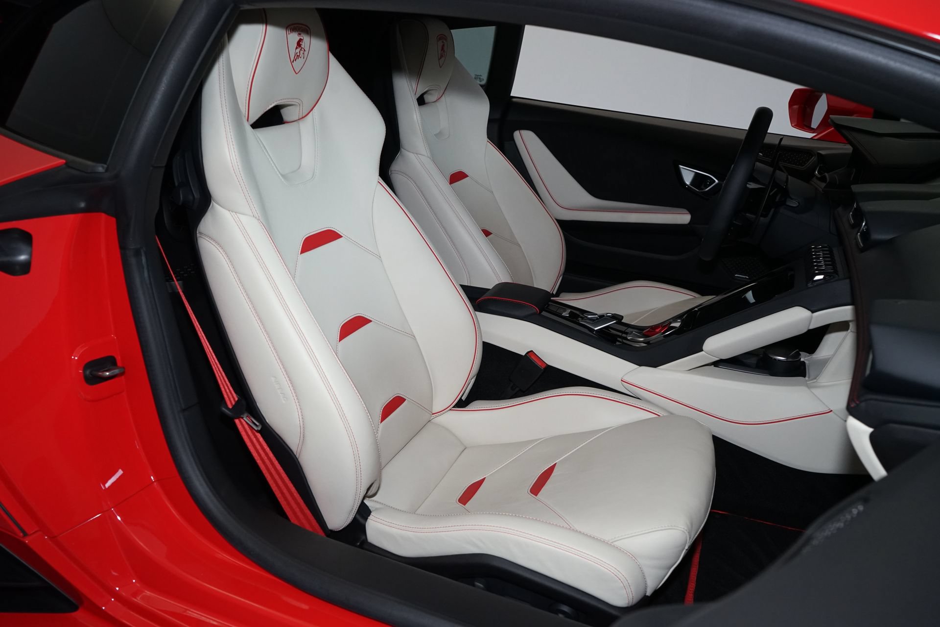 Used 2020 Lamborghini Huracan EVO AWD/4WD image 4