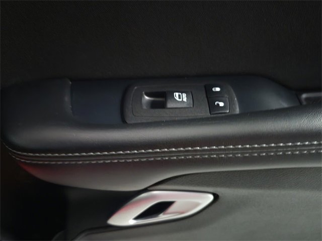 Used 2023 Dodge Challenger SXT image 34