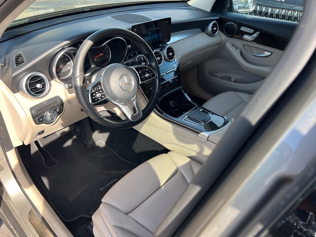 Used 2021 Mercedes-Benz GLC 300 4MATIC image 15