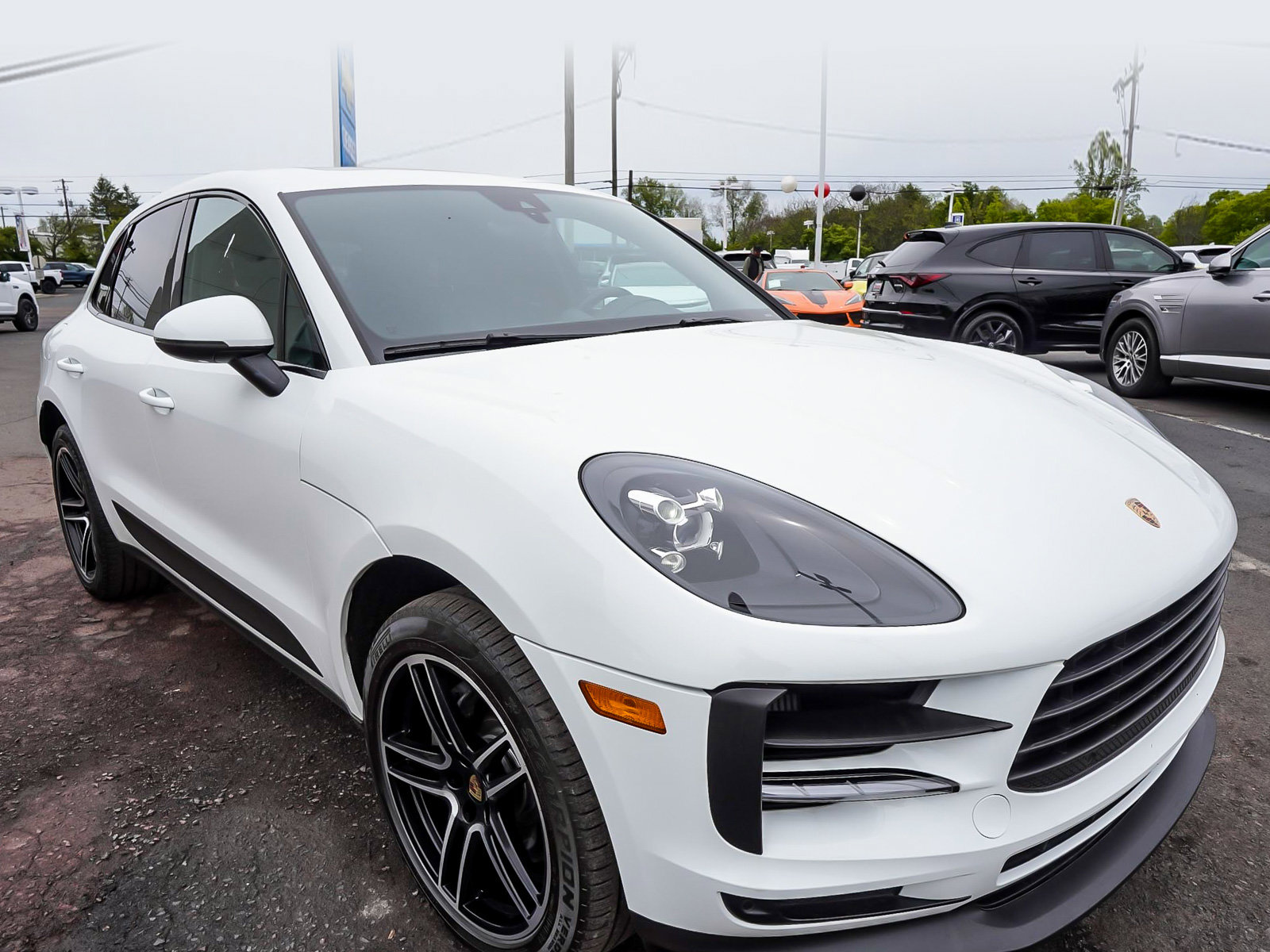 Used 2021 Porsche Macan S AWD/4WD image 3