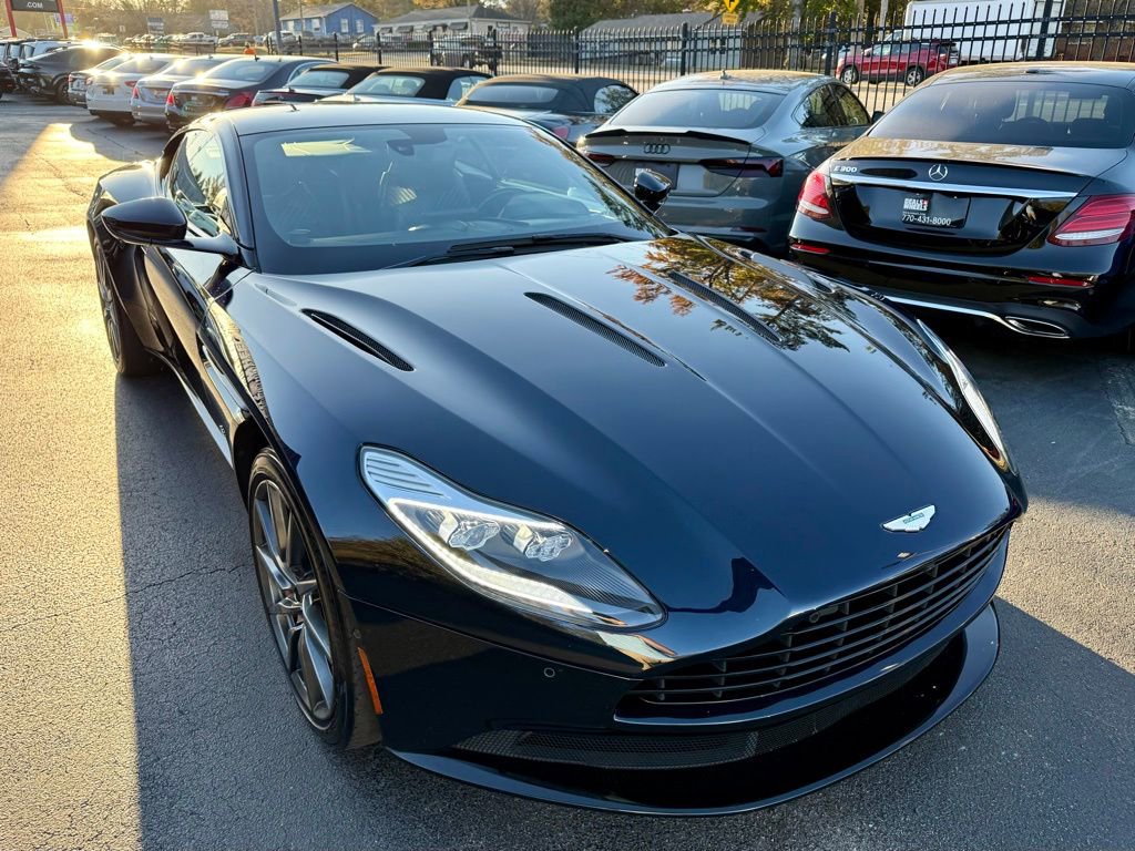 Used 2018 Aston Martin DB11 V12 image 5