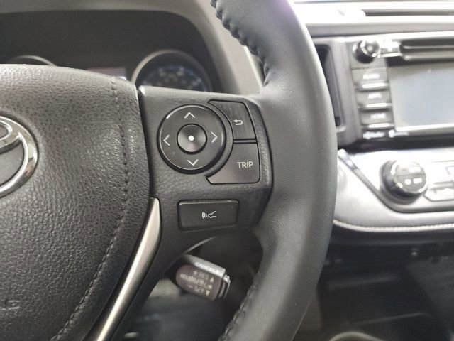 Used 2017 Toyota RAV4 XLE image 27