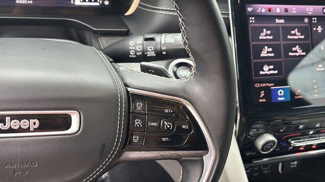 Used 2022 Jeep Grand Cherokee L Overland image 24