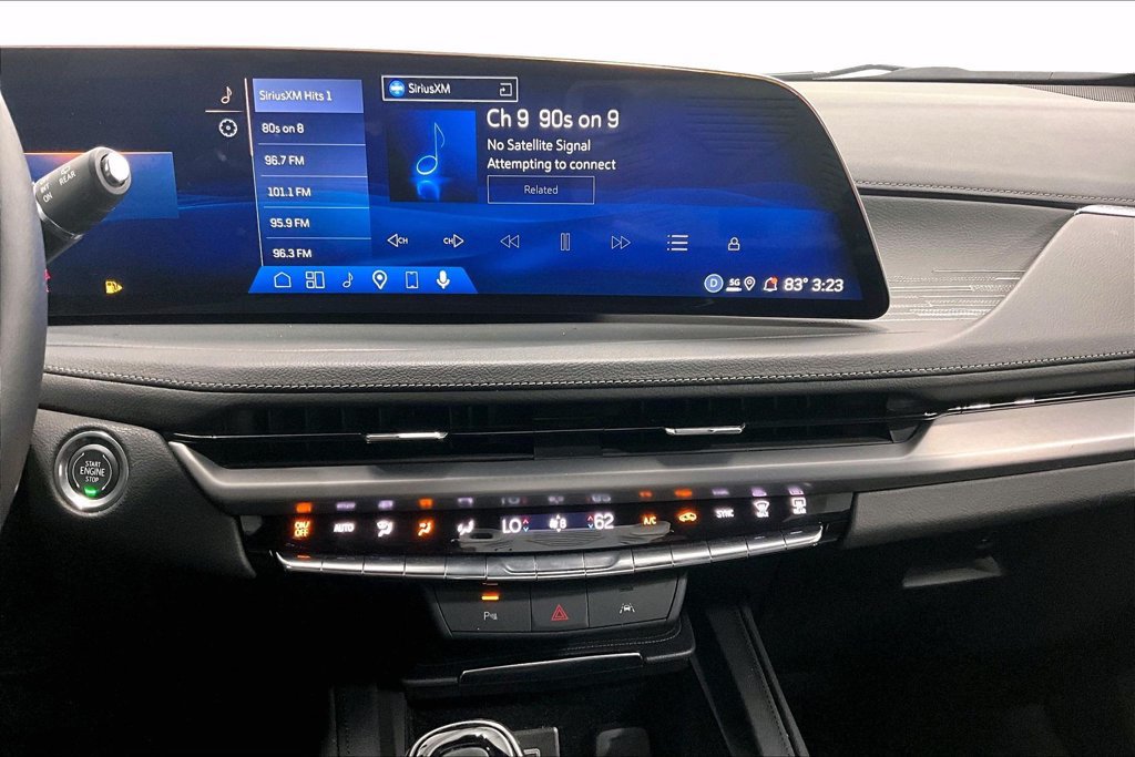Used 2025 Cadillac XT4 Premium Luxury AWD/4WD image 23