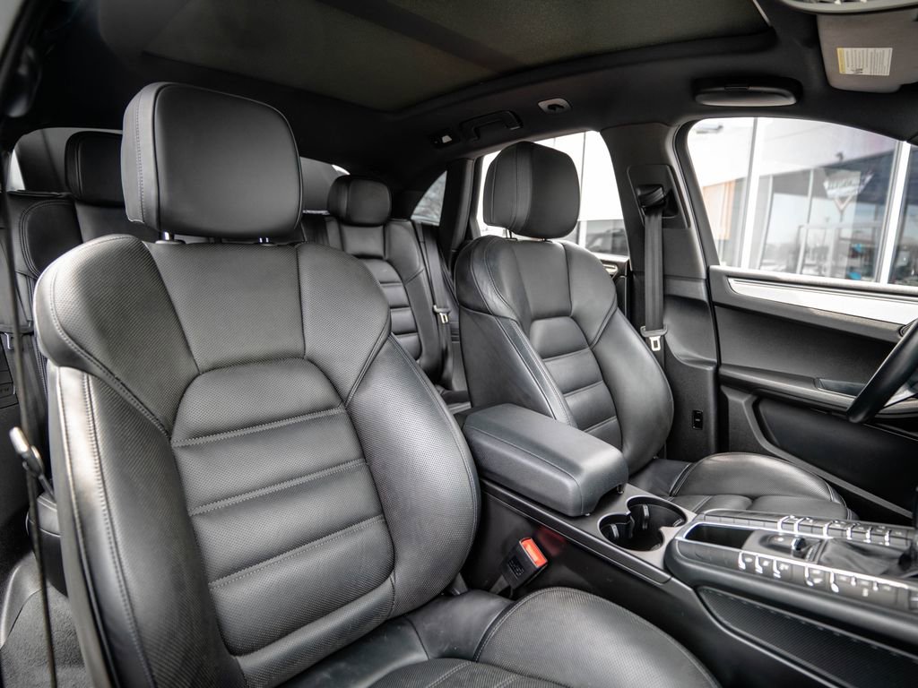 Used 2017 Porsche Macan S AWD/4WD image 17