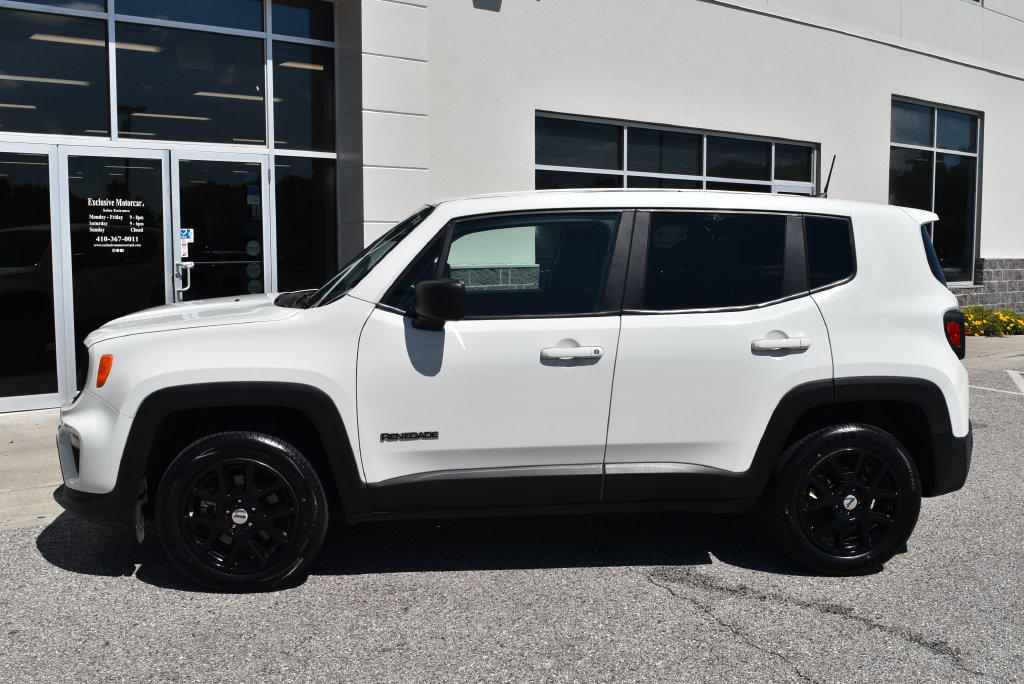 Used 2023 Jeep Renegade Latitude AWD/4WD image 4