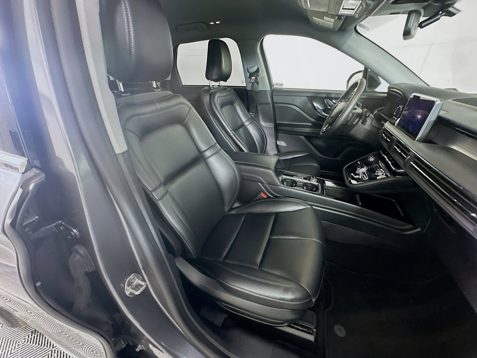 Used 2022 Lincoln Corsair FWD image 31