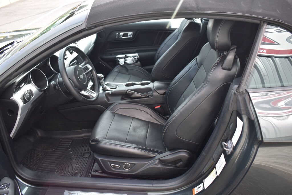Used 2016 Ford Mustang GT Premium w/ Equipment Group 401A RWD image 18