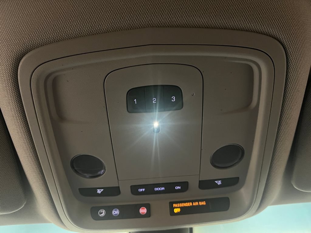 Used 2015 Cadillac XTS FWD image 22