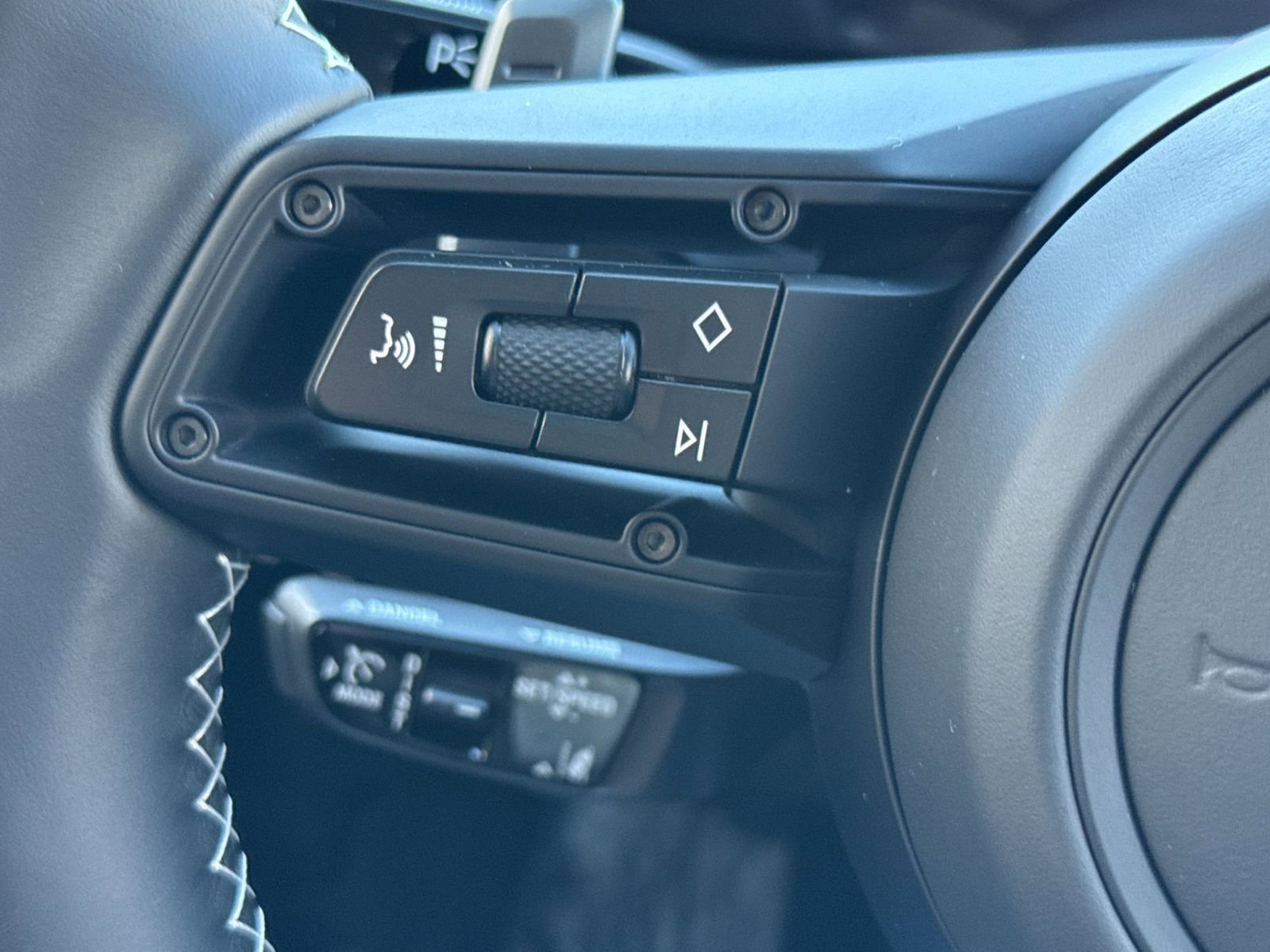 Certified 2026 Porsche Cayenne GTS image 29