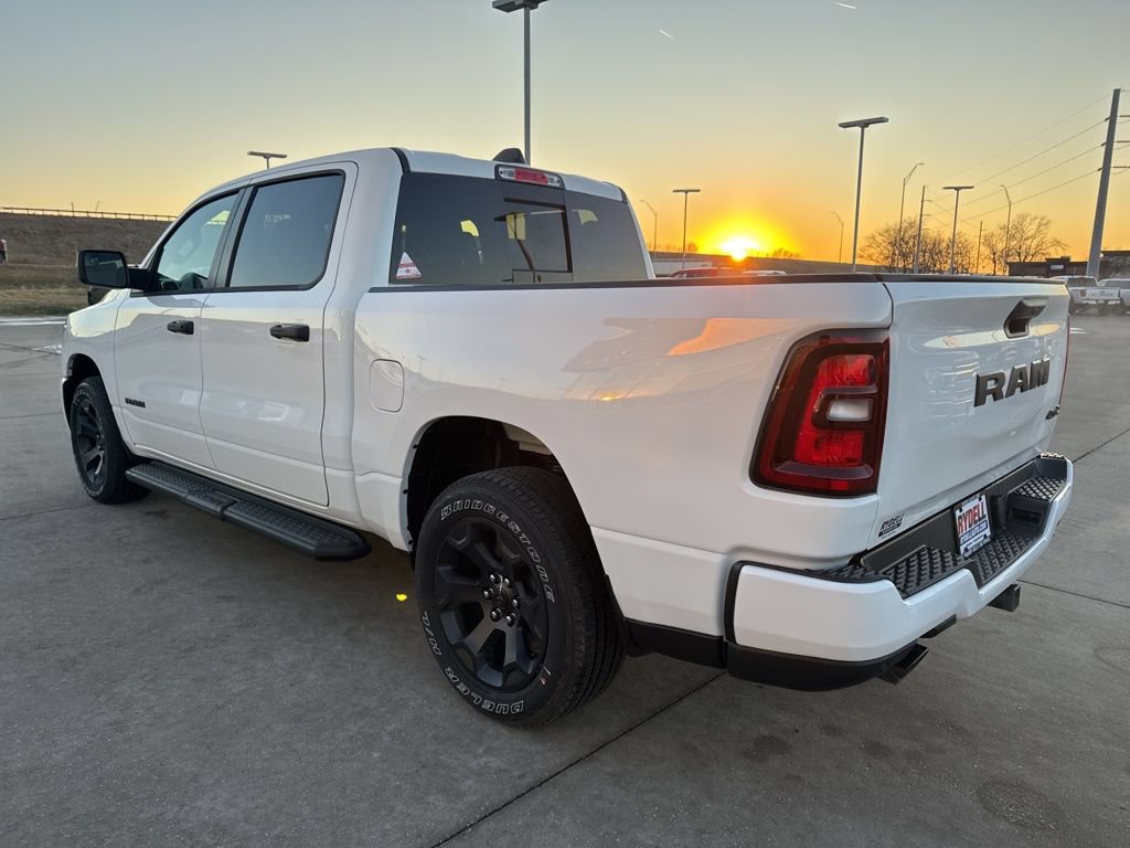 New 2026 RAM 1500 Express AWD/4WD image 23