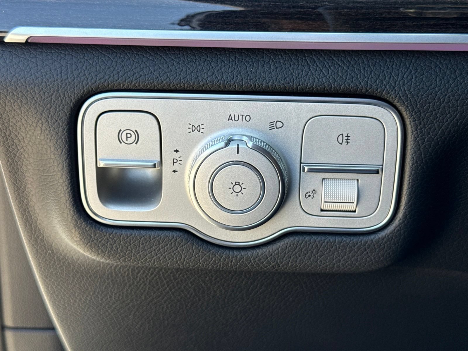 Used 2022 Mercedes-Benz GLS 450 4MATIC image 29