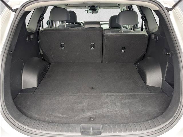 Used 2023 Hyundai Santa Fe SE FWD image 6