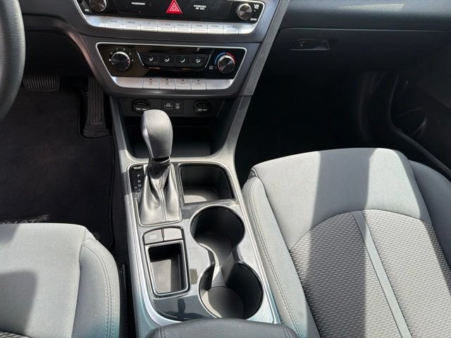 Used 2019 Hyundai Sonata SE FWD image 12