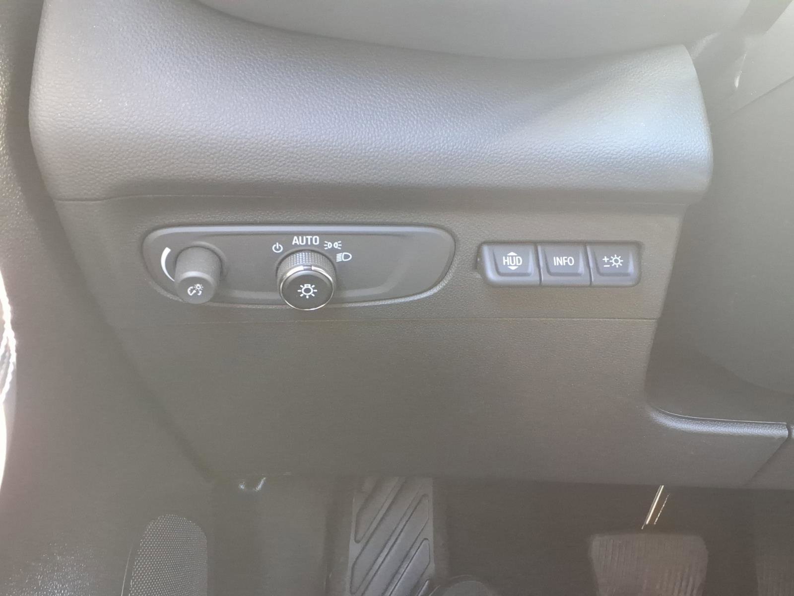 Certified 2023 Buick Envision Avenir image 27