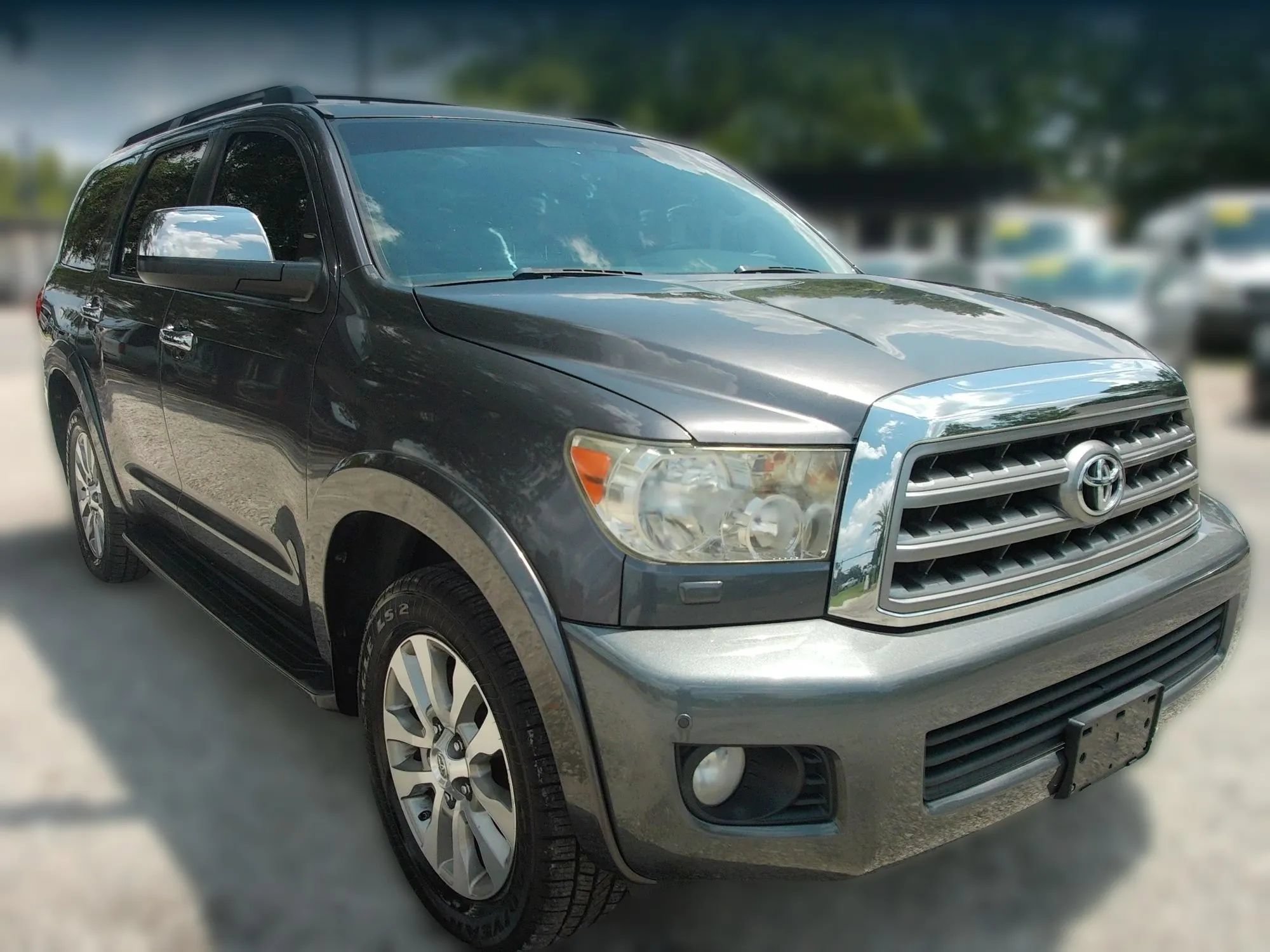 Used 2014 Toyota Sequoia Limited RWD image 3