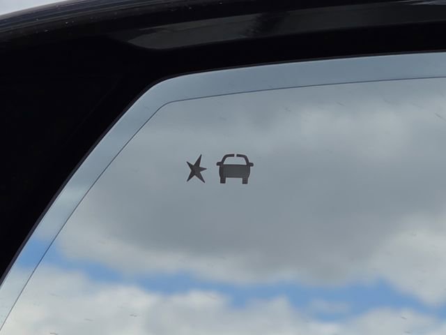 New 2026 GMC Yukon XL Denali AWD/4WD image 13