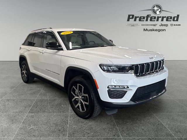 Used 2024 Jeep Grand Cherokee Limited AWD/4WD image 1