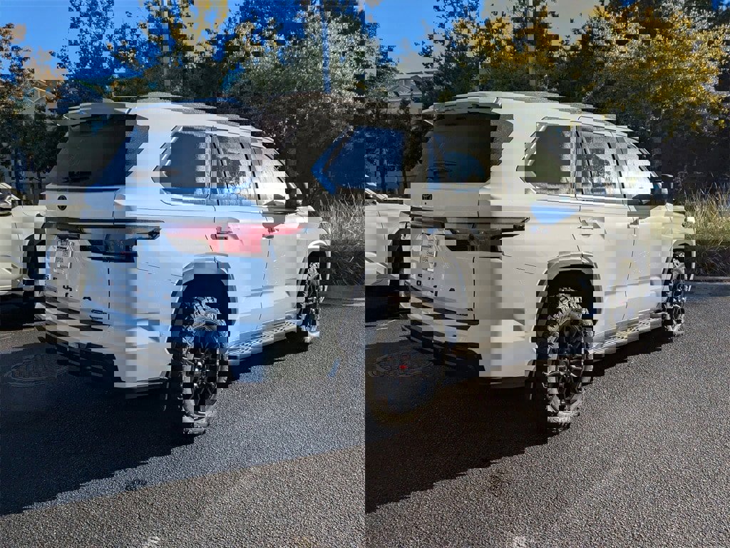 New 2026 Toyota Sequoia SR5 image 5