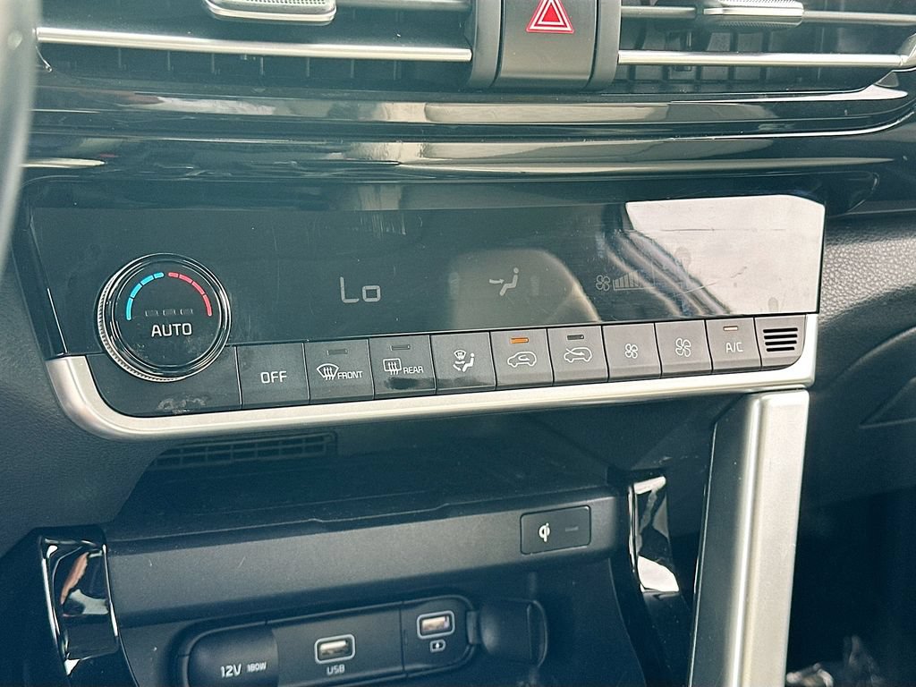 Certified 2021 Kia Seltos EX AWD/4WD image 15