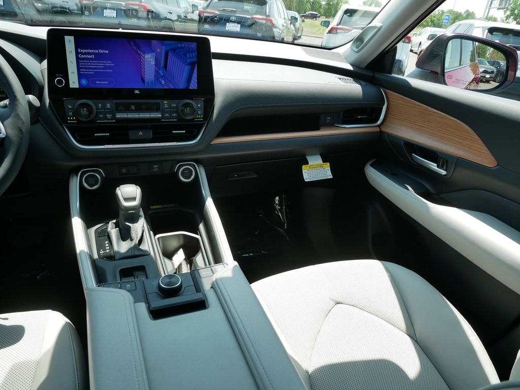 Certified 2026 Toyota Grand Highlander AWD image 14