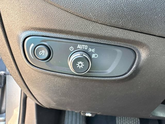 Used 2024 Chevrolet Equinox LT FWD image 27