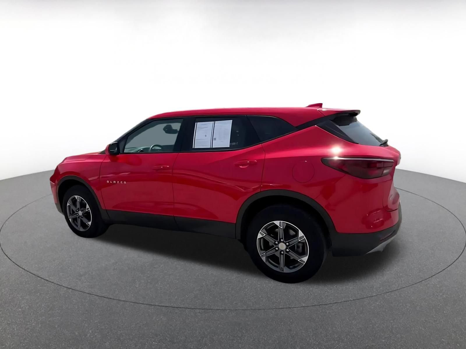 Used 2025 Chevrolet Blazer LT FWD image 10
