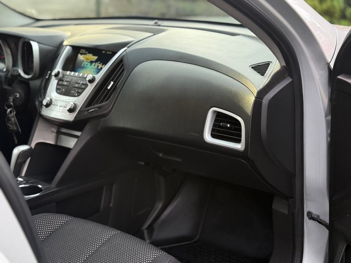 Used 2014 Chevrolet Equinox LT w/ Driver Convenience Package AWD/4WD image 17