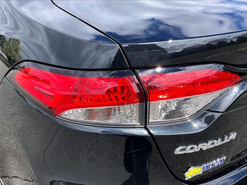 Used 2020 Toyota Corolla LE FWD image 33
