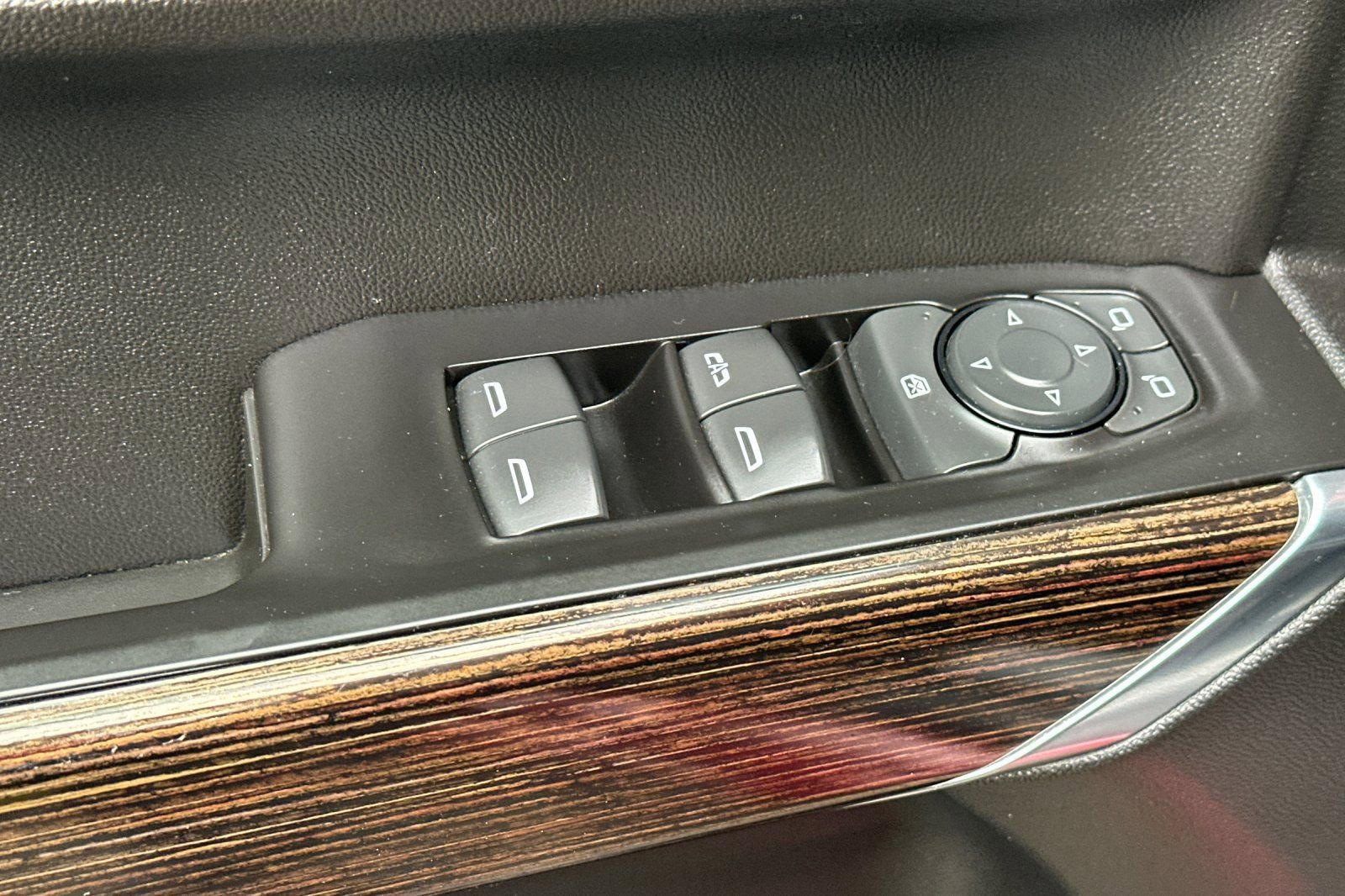 Certified 2020 GMC Sierra 1500 SLE w/ SLE Value Package image 12