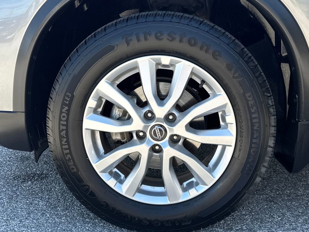 Used 2020 Nissan Rogue SV image 26