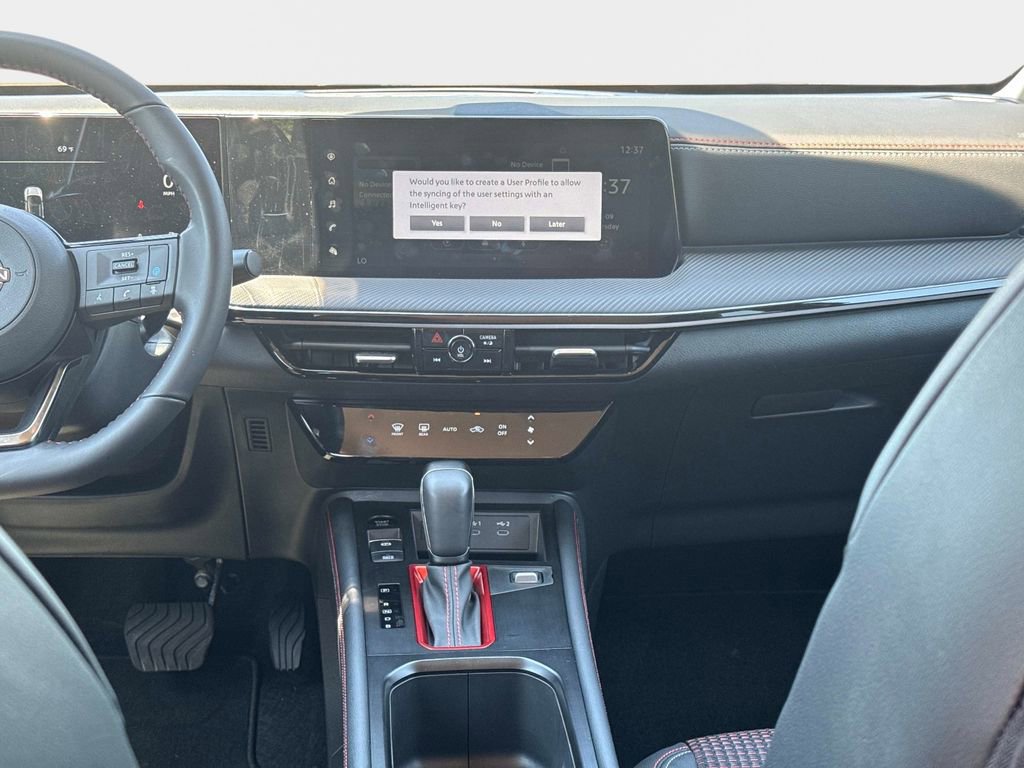 Used 2025 Nissan Kicks SR image 15