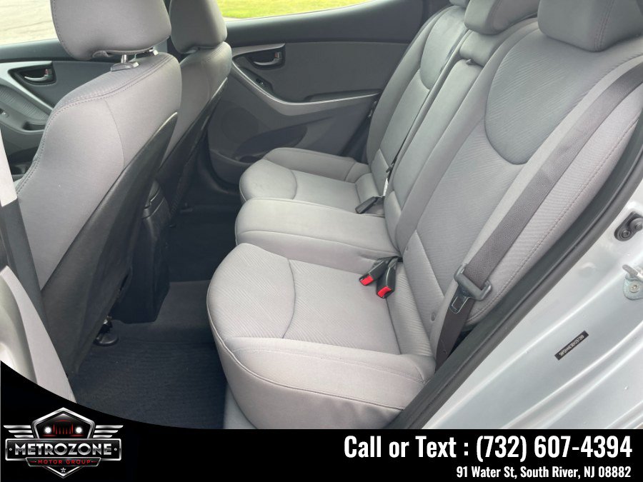Used 2013 Hyundai Elantra GLS w/ Preferred Pkg FWD image 13