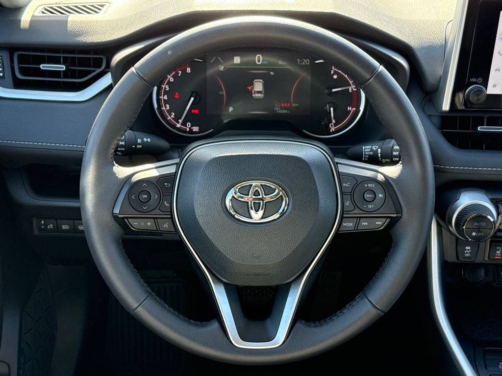 Used 2024 Toyota RAV4 XLE Premium image 14