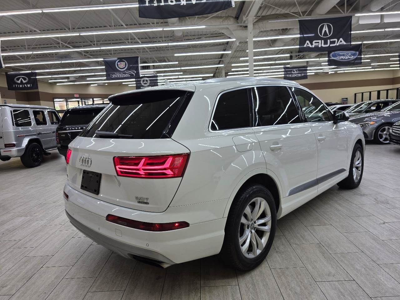 Used 2017 Audi Q7 3.0T Premium AWD/4WD image 6