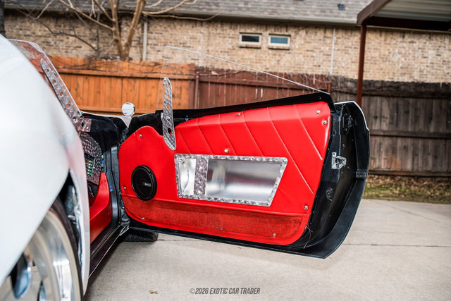 Used 1991 Chevrolet Corvette Coupe image 35