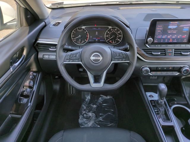 Used 2023 Nissan Altima 2.5 SV image 15