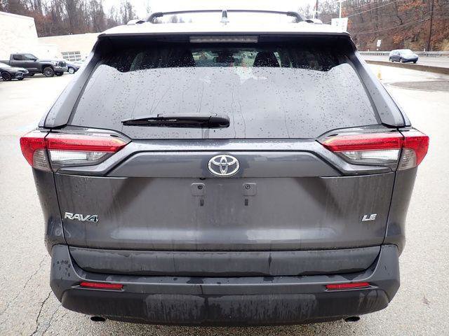 Certified 2021 Toyota RAV4 LE image 4